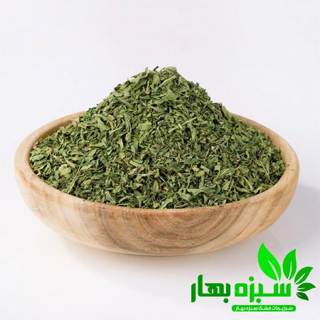 ویژگی بارز سبزی خشک آش رشته